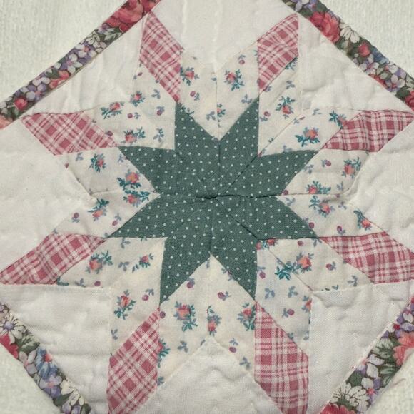 AVANTI Grand Prix 70s Vintage Quilt Block Pinwheel Star Bath Towel Set - Picture 2 of 4